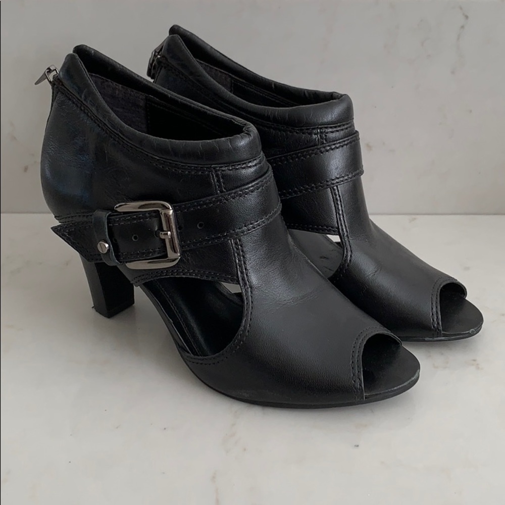 ✨ Open Toe Black Leather Booties ✨